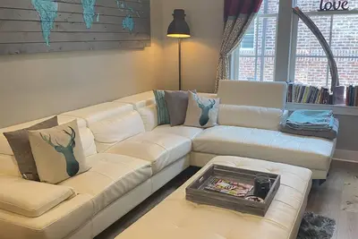 Image de Brand New-entire Home in Dt Austin, on Lady Bird Lake! !