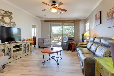 Image de Furnished Patio, Fire Pit: Peaceful Anthem Home!