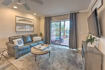 Image de Walk to Beach: Lake Havasu Condo w/ Pool Access