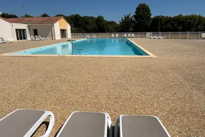 Image de Maison 2 chambres au calme avec piscine, proche plages et commerces