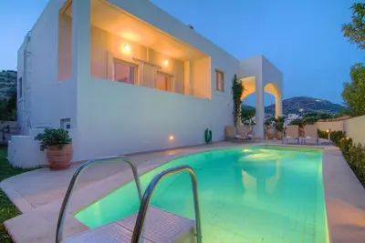 Image de Villa Artemi, private pool, near the beach, center of village