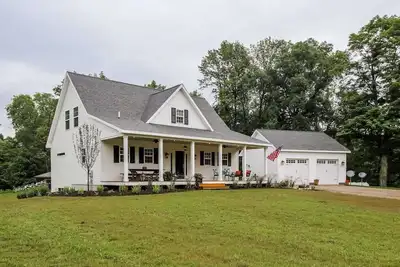 Image de A River Runs Through It-10 private acres on Black River South Haven