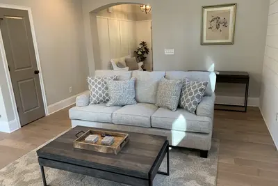 Image de LakePoint Basecamp 4br — Promo Rates Applied