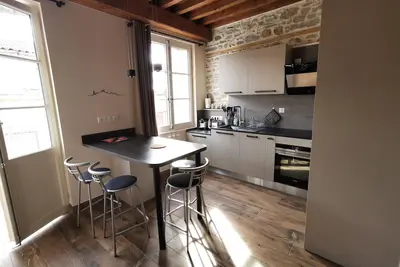 Image de Appartement climatisé plein centre ville, dernier étage