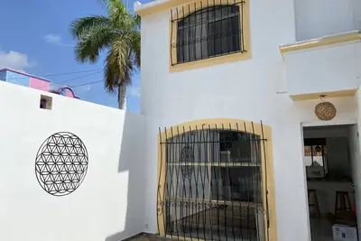 Image de Beautiful house in center of cancun near of everting! ! Bonita casa  en cancun