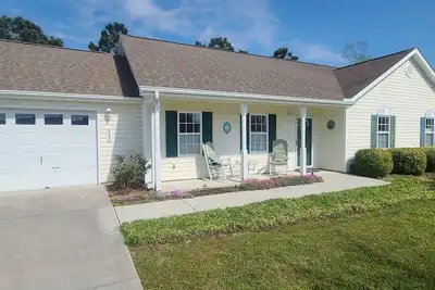 Image de Country Beach Cottage (6 miles to Emerald Isle Bridge)