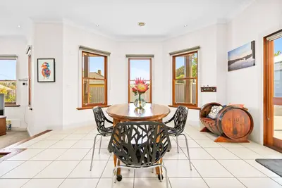 Image de Contemporary Australian home in central location