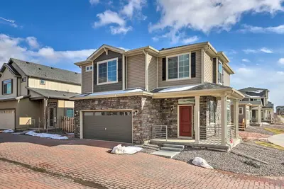 Image de Modern Aurora Getaway: 22 Mi to Downtown Denver