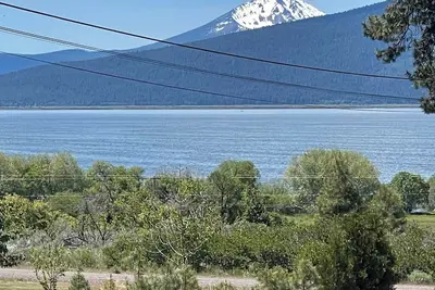 Image de Beautiful Sunsets, Agency Lake, Mt McLaughlin, drive to Crater Lake and explore!