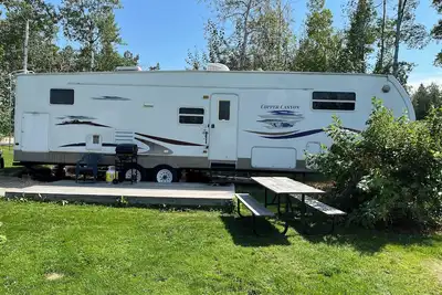 Image de Loon - Camper at Sunset Bay