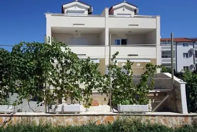 Image de Charming 2-Bed Apartment in Srima with sea view