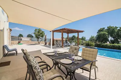 Image de Appartement Mel de Flor avec vue sur la mer, piscine à débordement partagée, jardin partagé et Wi-Fi