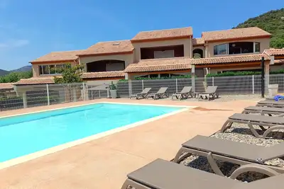Image de Appart rdc avec 3 cha, clim, résidence calme et fermée, piscine et parking privé