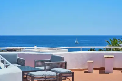 Image de Esmeralda, villa de style ibicenco pour 12 personnes, à proximité de la plage