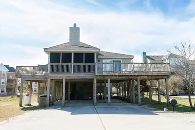 Image de ShipsWatch Resort Getaway at The  Bennett— walk to the beach