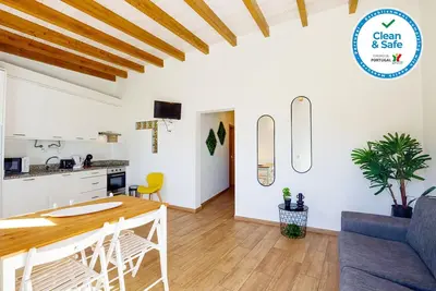 Image de I - 3 Bed Apartment in St. Johns Countryside Getaway