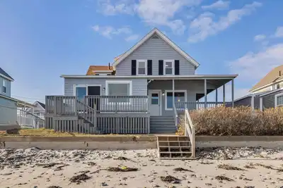 Image de Stunning Beachfront Home:Amazing Ocean Views-Beach Access & Oceanfront Deck
