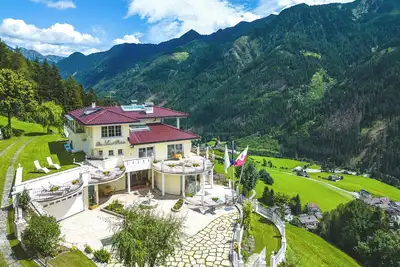Image de Das Land-Palais ***** Mountain Hideaway - Ahrntal - Dolomites - South Tyrol