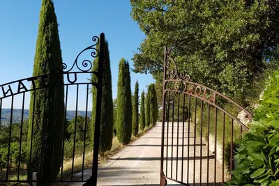 Gîte de prestige en Provence, sur la Route des Vins