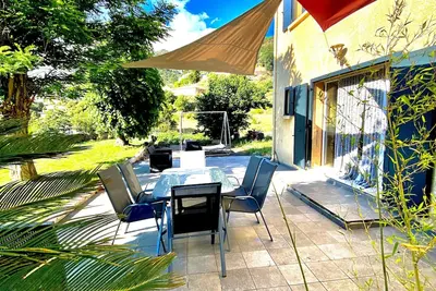 Image de Appartement Pietralba avec piscine / 15mn Mer