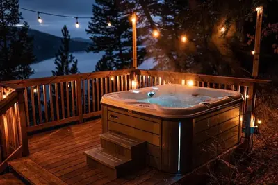 Image de Modern Lake House w/ Hot Tub and Dock
