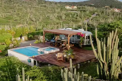 Image de Contemporary Airstream With Private Pool & Stunning Ocean And Nature Views