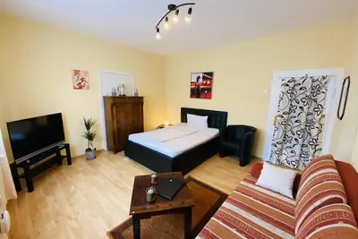 Image de Ideal for commuters or fitters on 27 square meters in Schleusingen for up to 2 people