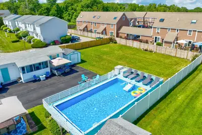 Image de Seashell Cottages/Jk Rentals - Cottage 1, 2 full beds, 1 twin