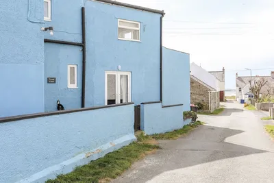 Image de Twyni Canol, pet friendly, country holiday cottage in Rhosneigr