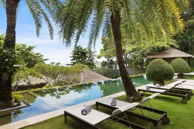 Image de Sangsuri Beach Villa 3: Luxury Villa directly on\na secluded Beach