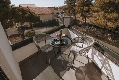 Image de One-Bedroom Apartment with Balcony