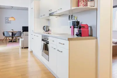 Image de Apartment/apartment 3, with 2 bedrooms and bathroom - butcher's shop - café,