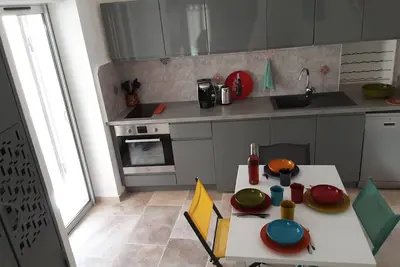 Image de Entre lac et Lavandes