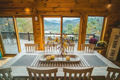 Image de Watauga Lake & Mtn Views - Hot Tub & Dock on the lake