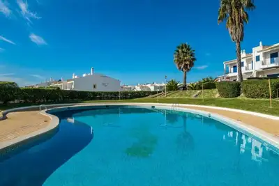 Image de Appartement A 600m de la plage dans copropriété fermée entre Oura et Albufeira