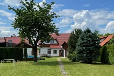 Image de Belle maison de vacances privée pour 11 personnes avec Wifi, Tv, patio, animaux admis et parking