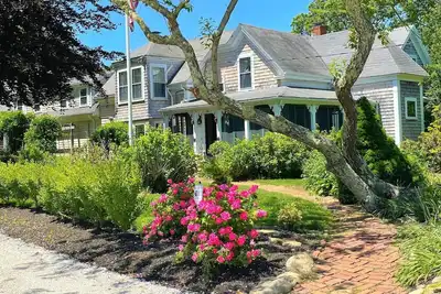 Image de The Charm of Old Cape Cod * Beach Pass *Jacuzzi