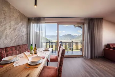 Image de Appartement de vacances \"Zypresse\" avec vue sur les montagnes, Wi-Fi, balcon et jardin