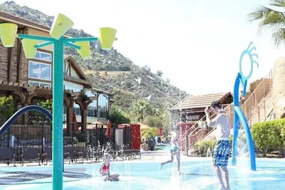 Image de Sleeps 10! Welks Resort San Diego Condo 3b2b Minutes From Everything San Diego!