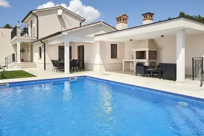 Image de Villa Vanda with a pool and a lovely view