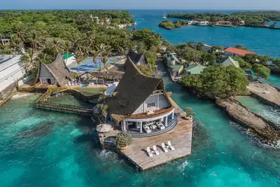 Image de Car014 - Magnifique villa aux îles du Rosaire