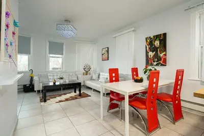 Image de 3Bedroom near to Nyc Parking-balcony Ny-View