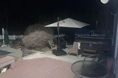 Image de Beaches lakes rivers ponds inground pool outside hot tub local destination