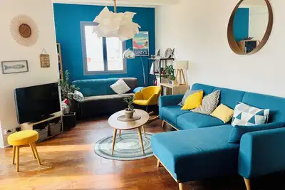 Image de Loft 80m2 dernier étage 100m plage & centre Bandol