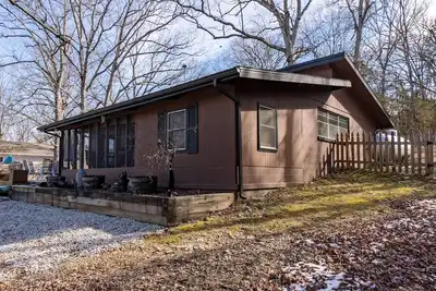 Image de Cabin in the woods close to Table Rock Lake