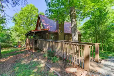 Image de Smoky Lake Retreat - Luxury Family Cabin