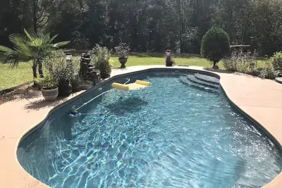 Image de Pool Home Retreat · Tesla Ev Charger · Firepit · Rv/Boat Access Near Ramp