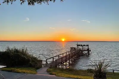 Image de Private Waterfront Home on Lake Corpus Christi