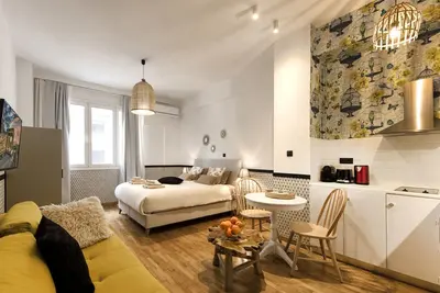 Image de Designer renovated apartment in downtown Athens