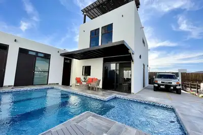 Enjoy 360 degree views from the eagle's nest and roof garden